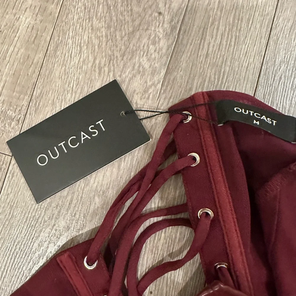 Strapless Burgundy Midi Dress - Picture 3 of 4